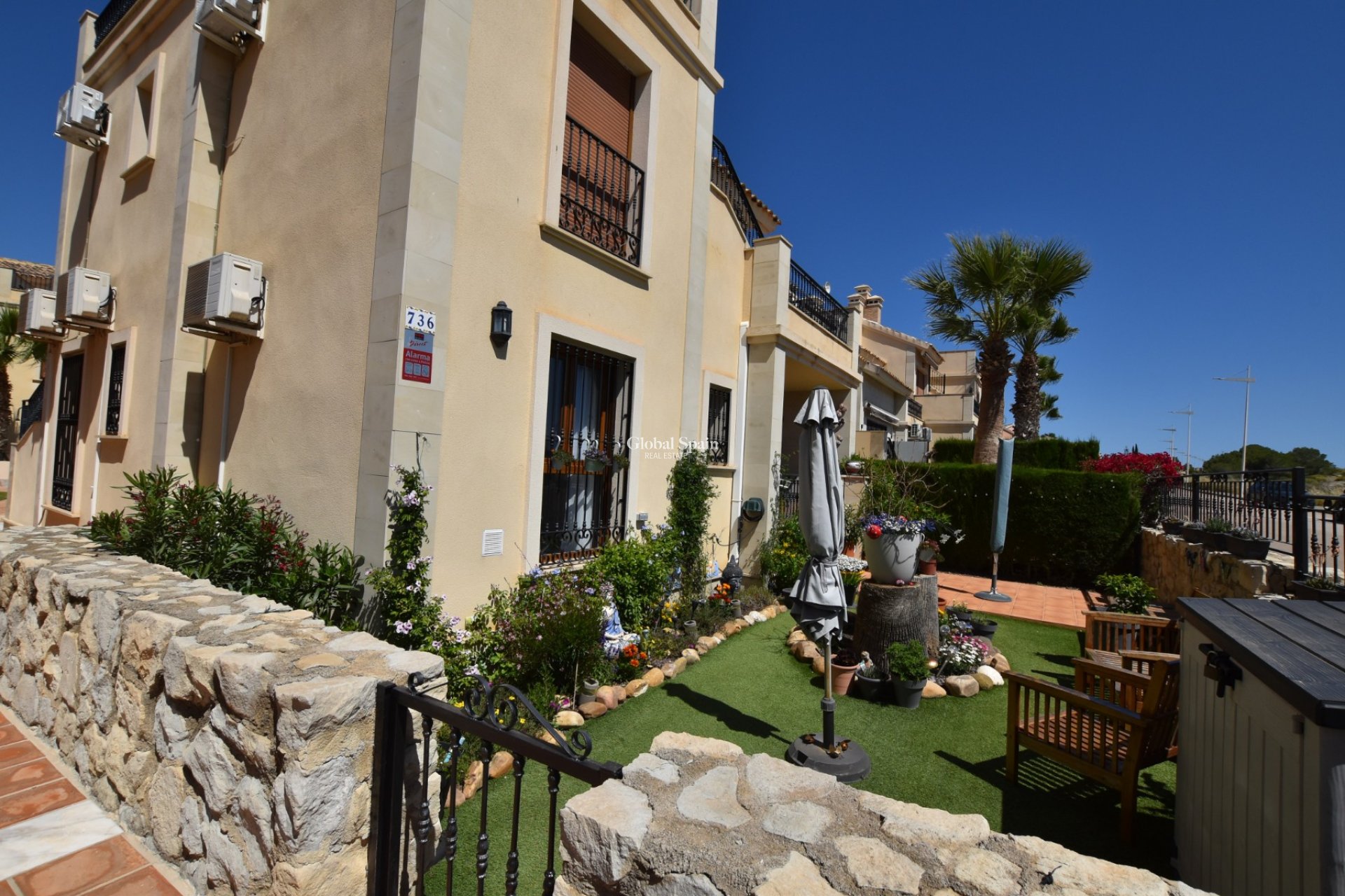 Resale - APARTMENT -
ALGORFA - Inland