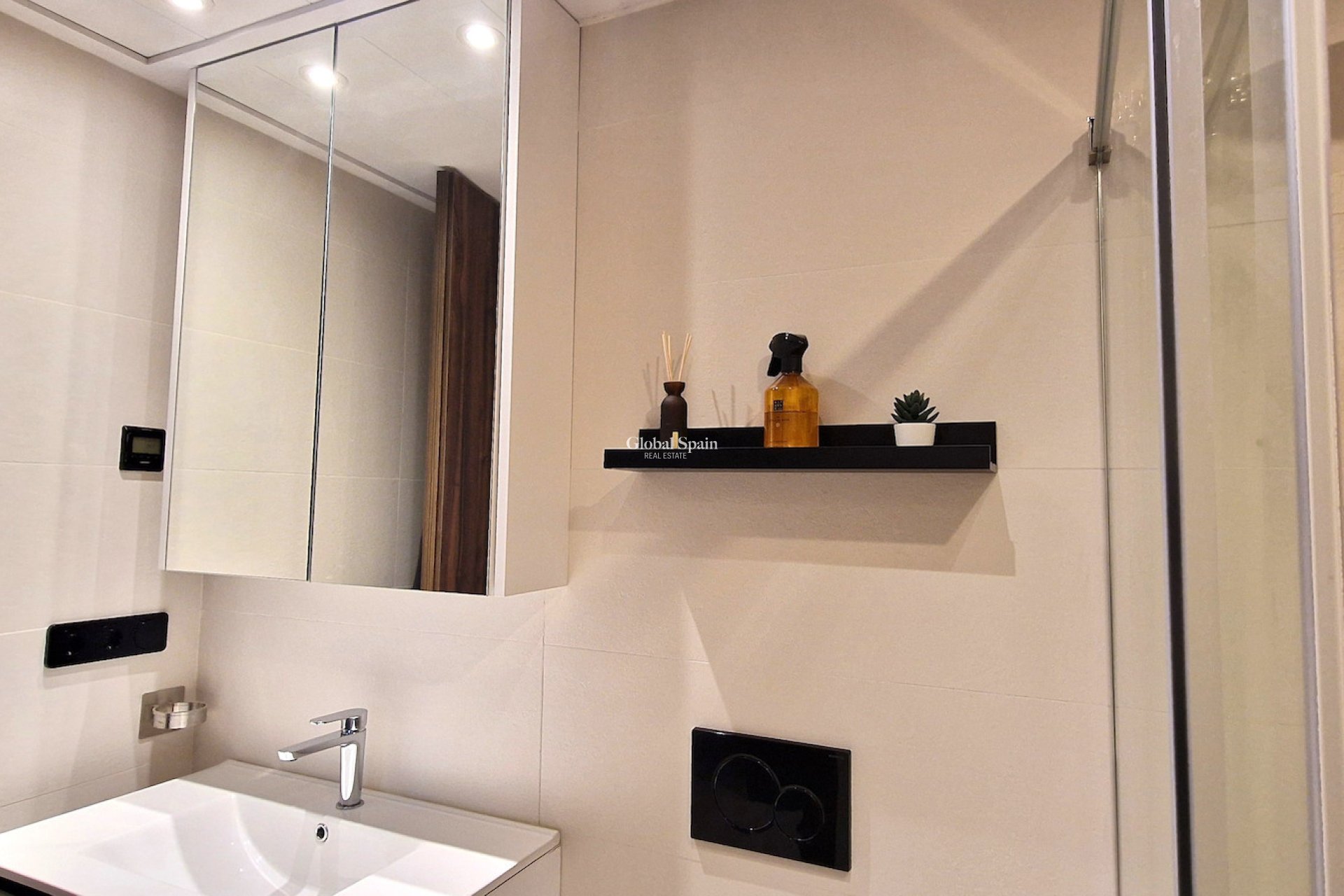 Resale - APARTMENT -
ALGORFA - Inland