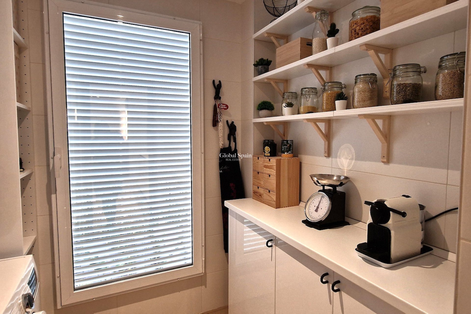 Resale - APARTMENT -
ALGORFA - Inland