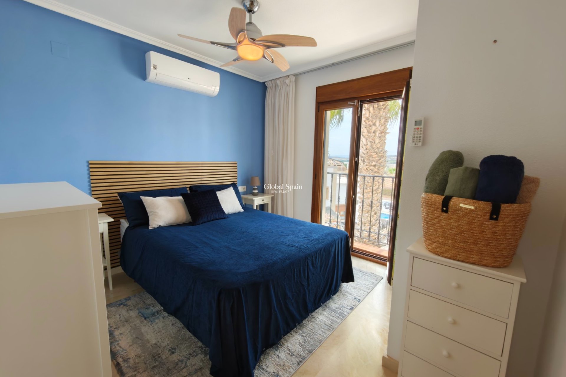 Resale - APARTMENT -
ALGORFA - Inland