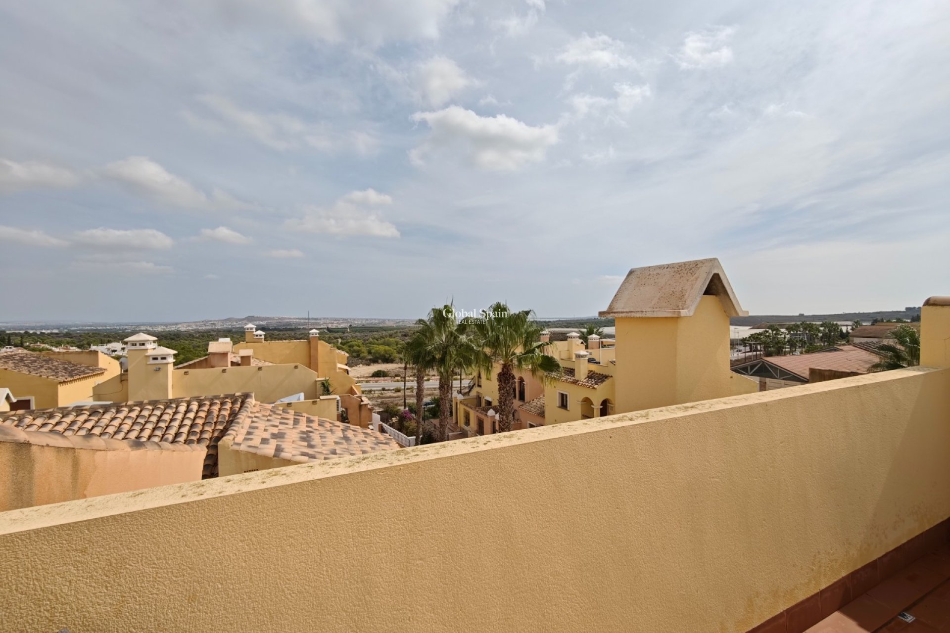 Resale - APARTMENT -
ALGORFA - Inland