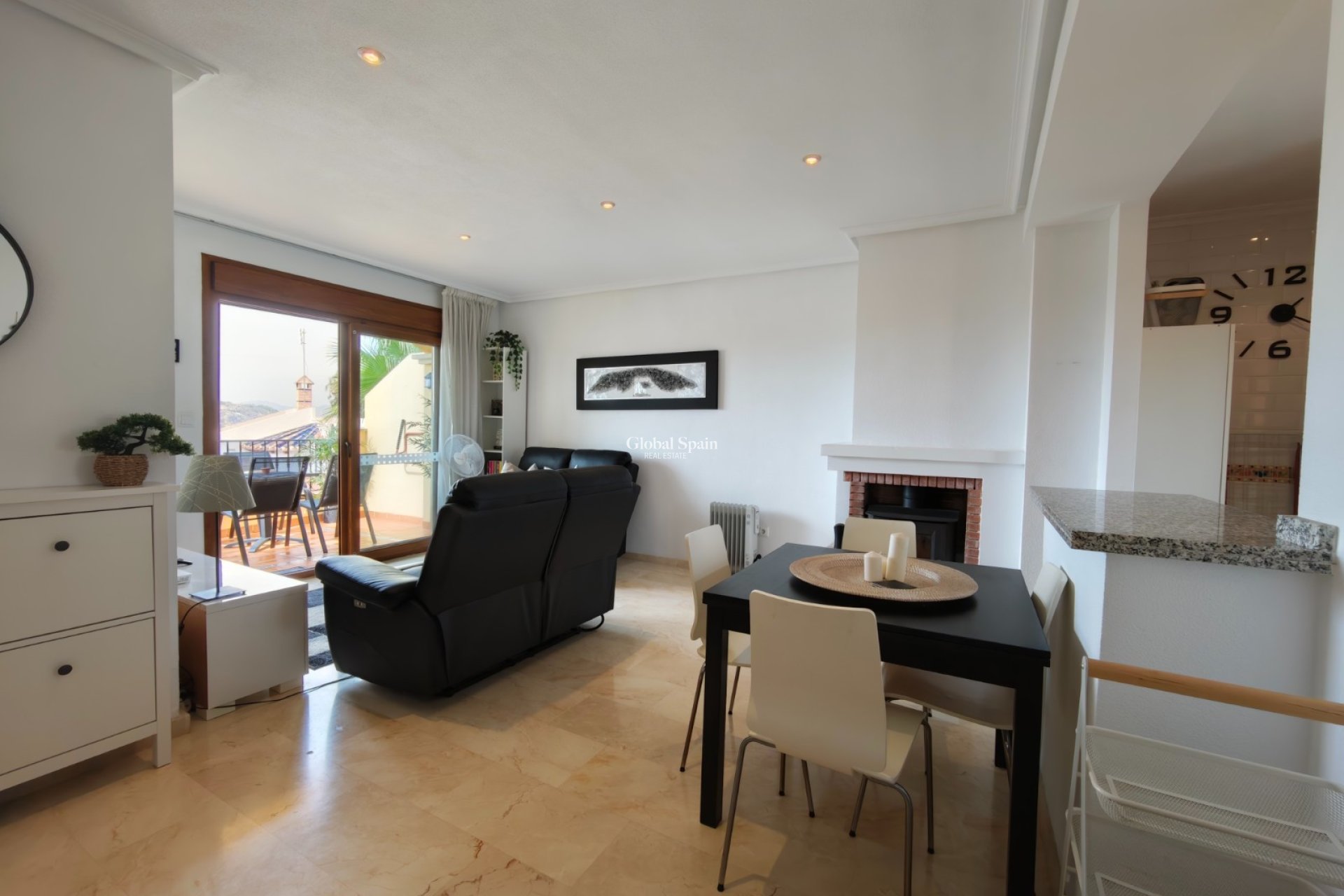 Resale - APARTMENT -
ALGORFA - Inland
