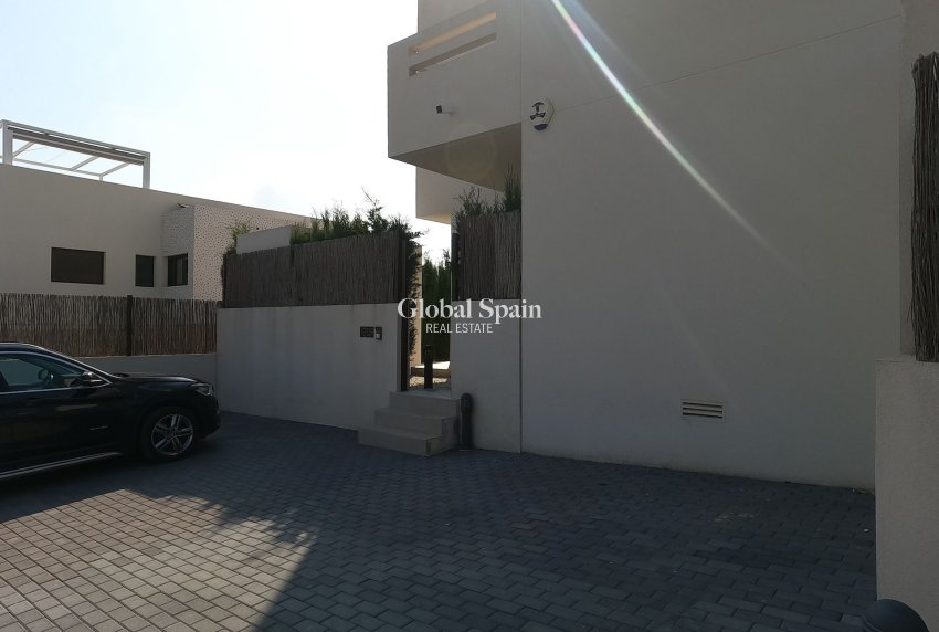 Resale - APARTMENT -
ALGORFA - LA FINCA GOLF / ALGORFA