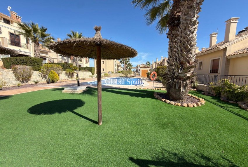 Resale - APARTMENT -
ALGORFA - LA FINCA GOLF / ALGORFA