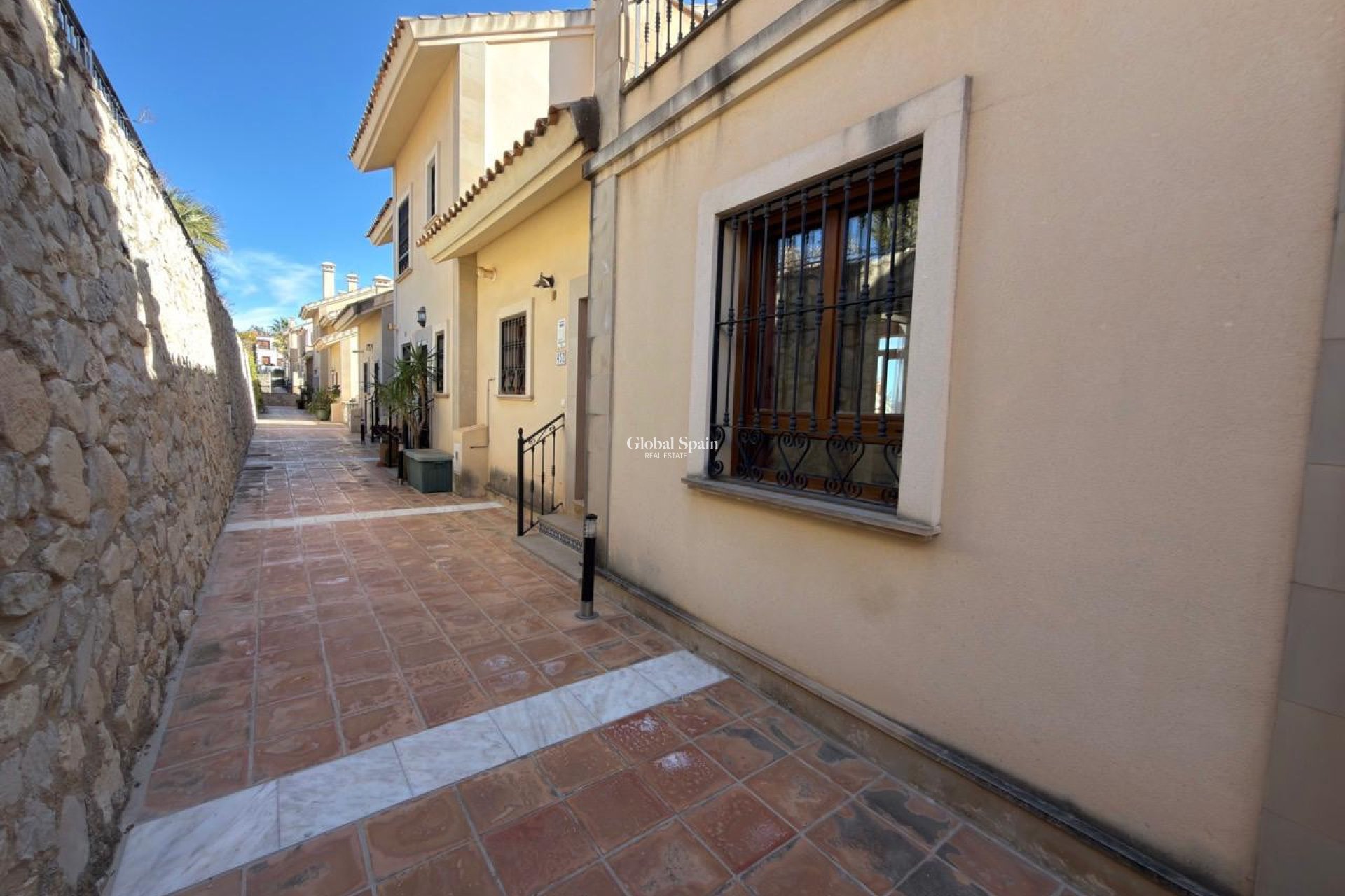 Resale - APARTMENT -
ALGORFA - LA FINCA GOLF / ALGORFA