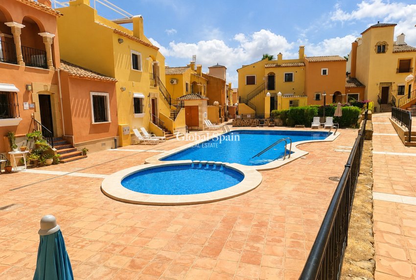 Resale - APARTMENT -
ALGORFA - LA FINCA GOLF / ALGORFA