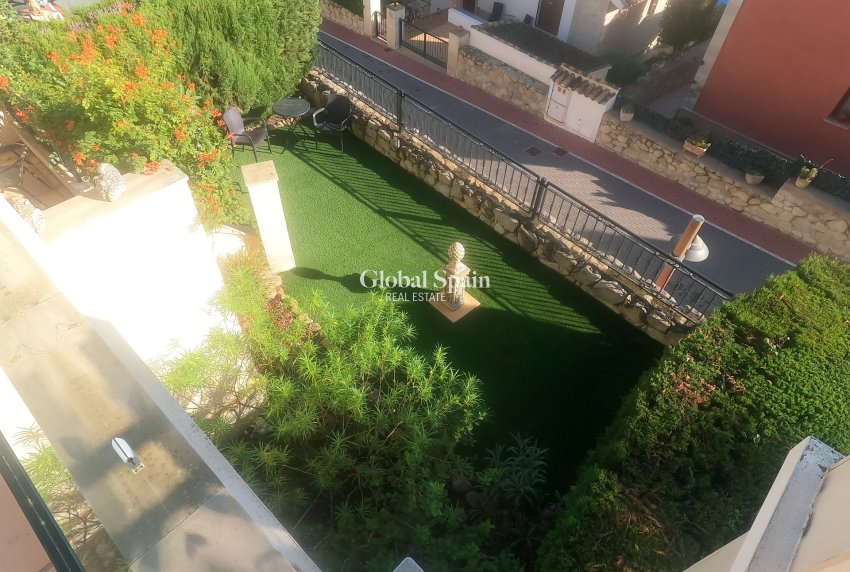Resale - APARTMENT -
ALGORFA - LA FINCA GOLF / ALGORFA