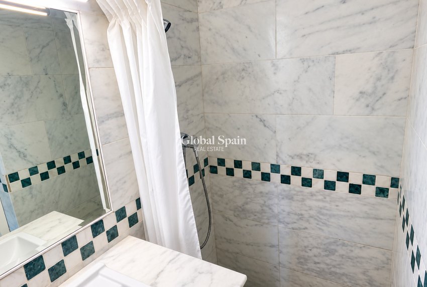 Resale - APARTMENT -
ALGORFA - LA FINCA GOLF / ALGORFA