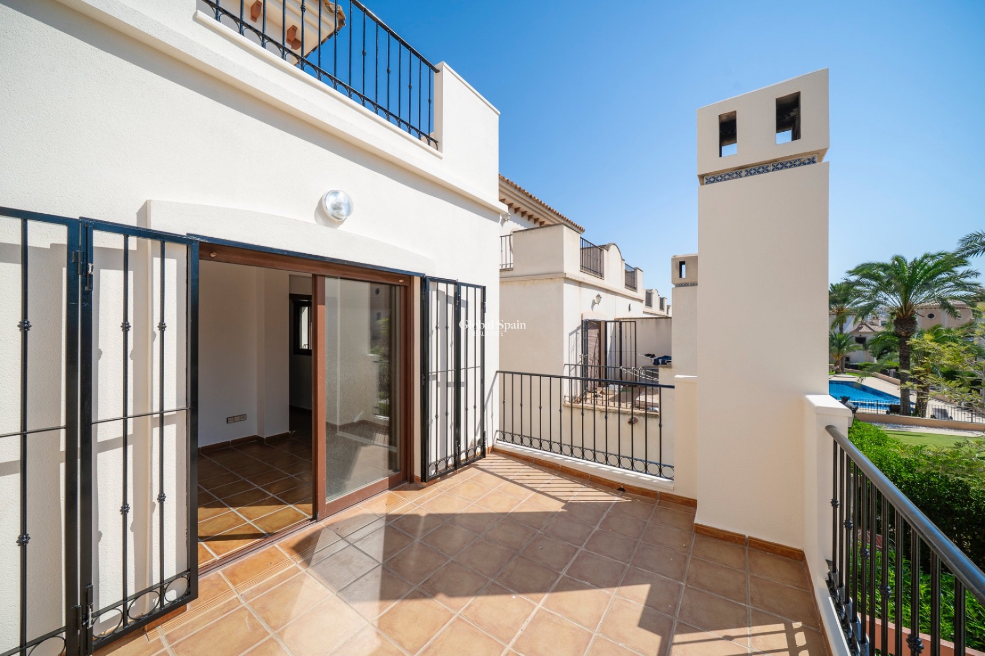 Resale - APARTMENT -
ALGORFA