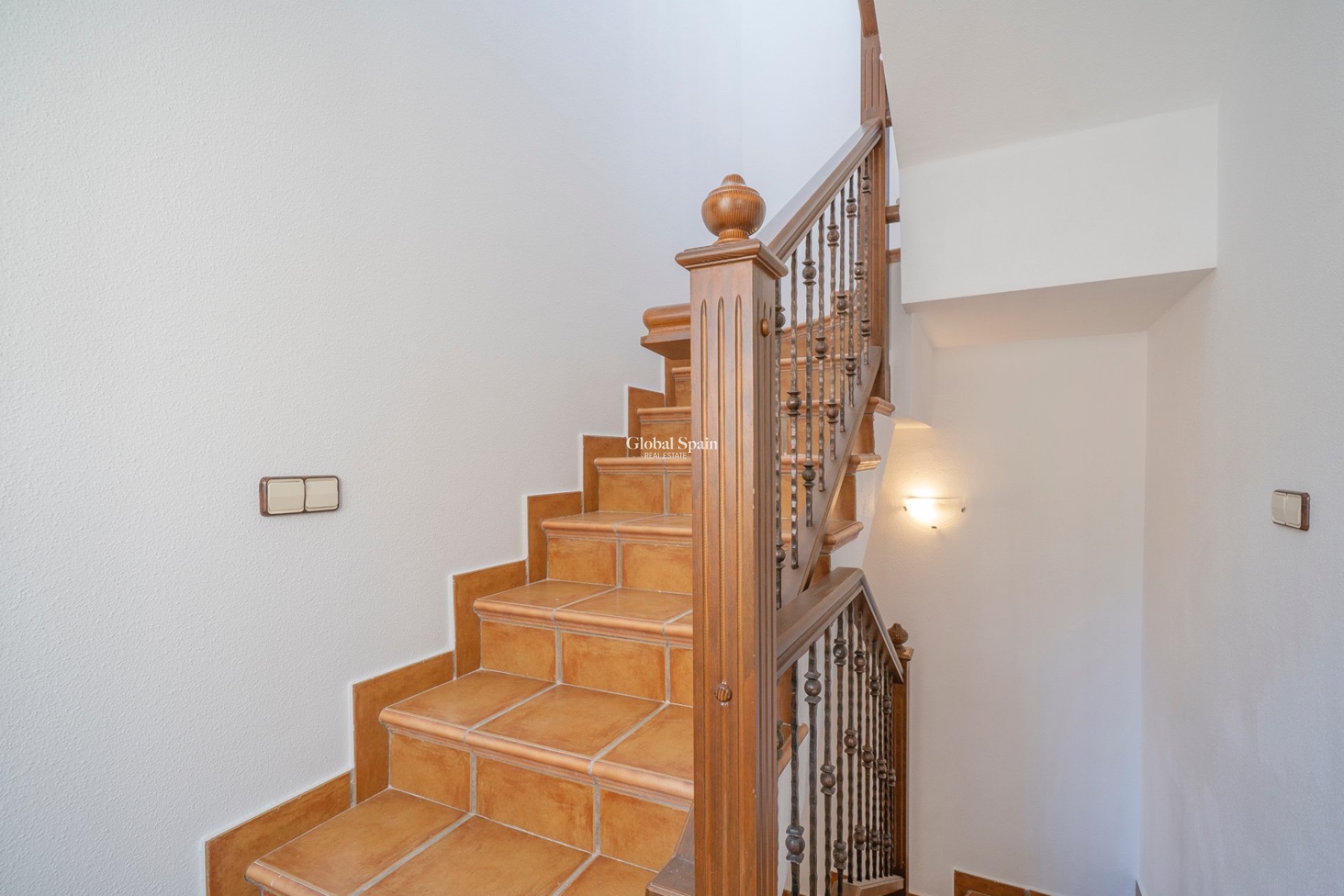 Resale - APARTMENT -
ALGORFA