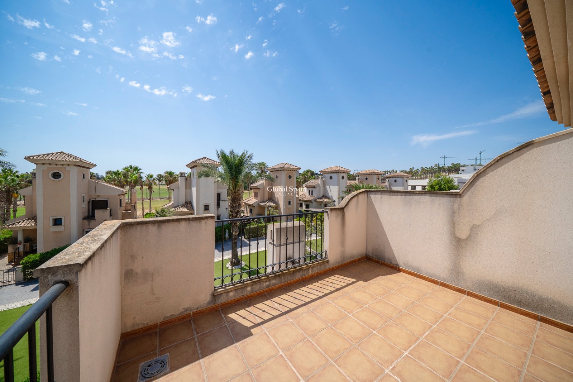 Resale - APARTMENT -
ALGORFA