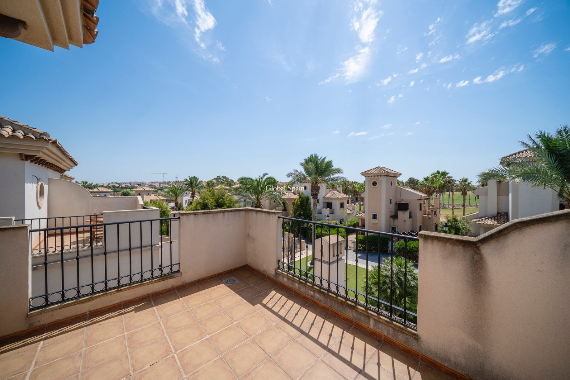 Resale - APARTMENT -
ALGORFA