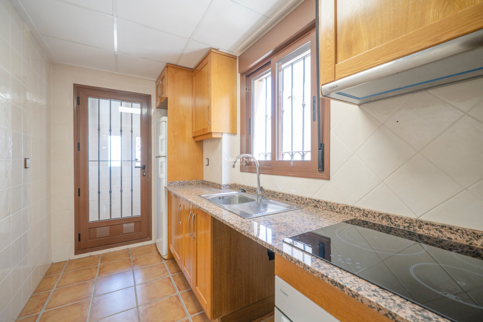 Resale - APARTMENT -
ALGORFA