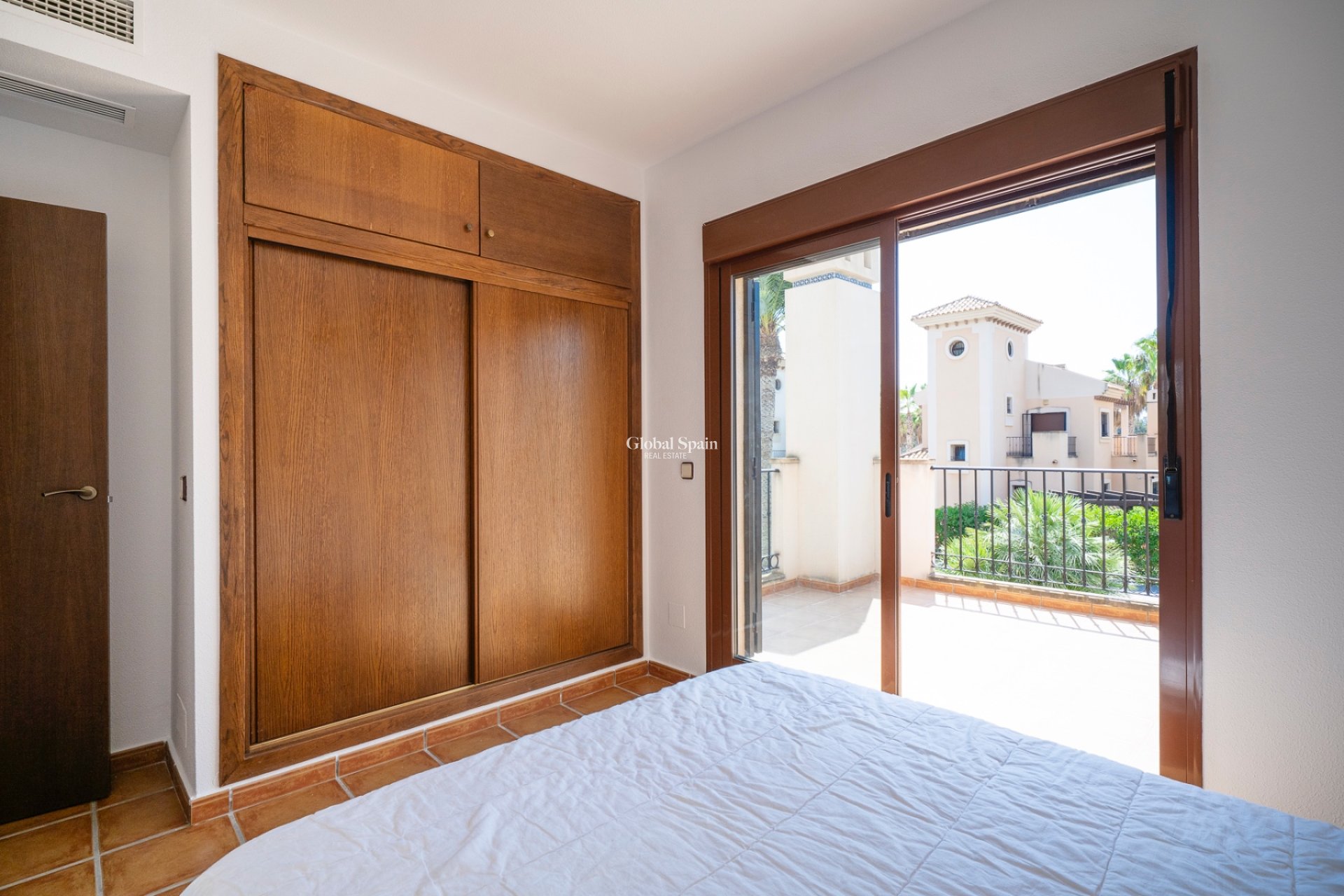 Resale - APARTMENT -
ALGORFA