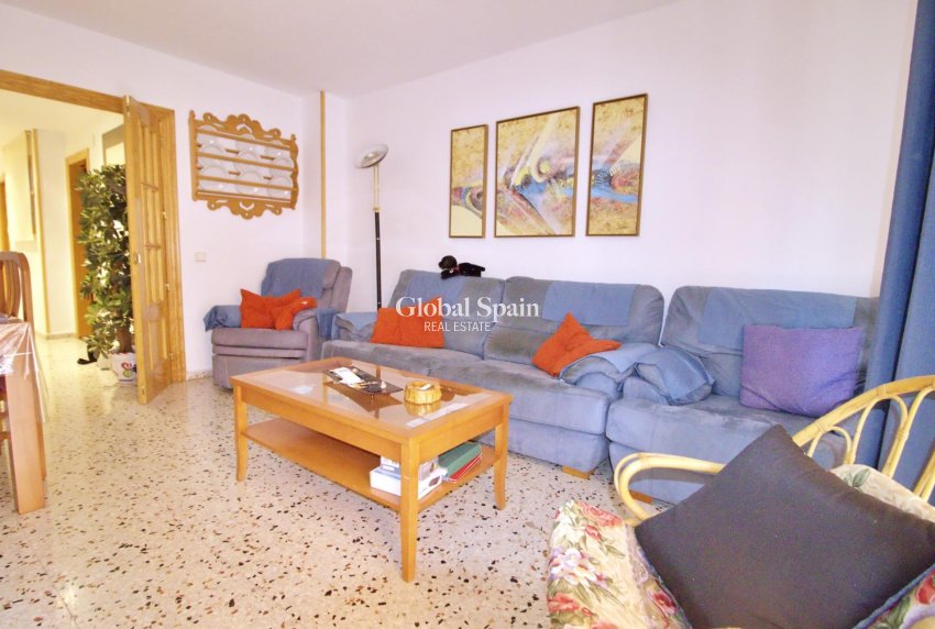 Resale - APARTMENT -
ALICANTE - BENALÚA