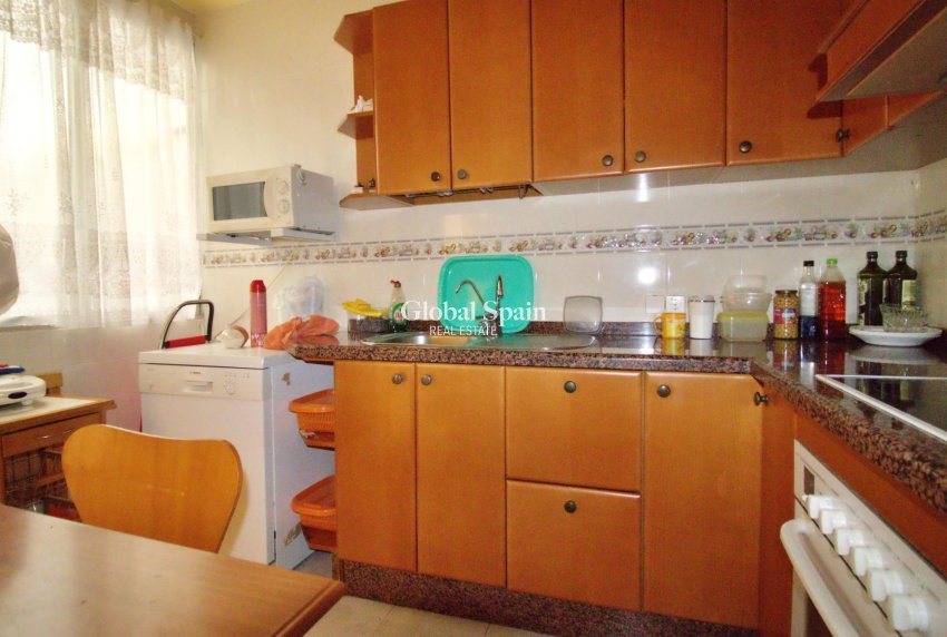 Resale - APARTMENT -
ALICANTE - BENALÚA
