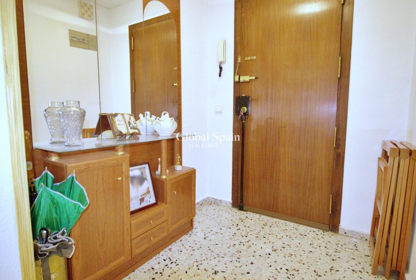 Resale - APARTMENT -
ALICANTE - BENALÚA