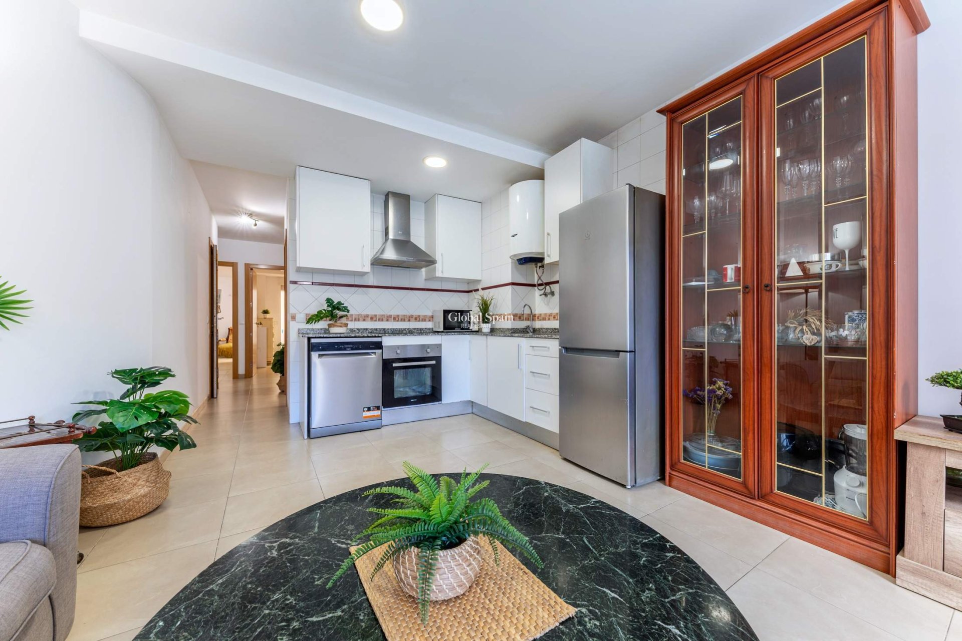 Resale - APARTMENT -
ALICANTE - CAROLINAS