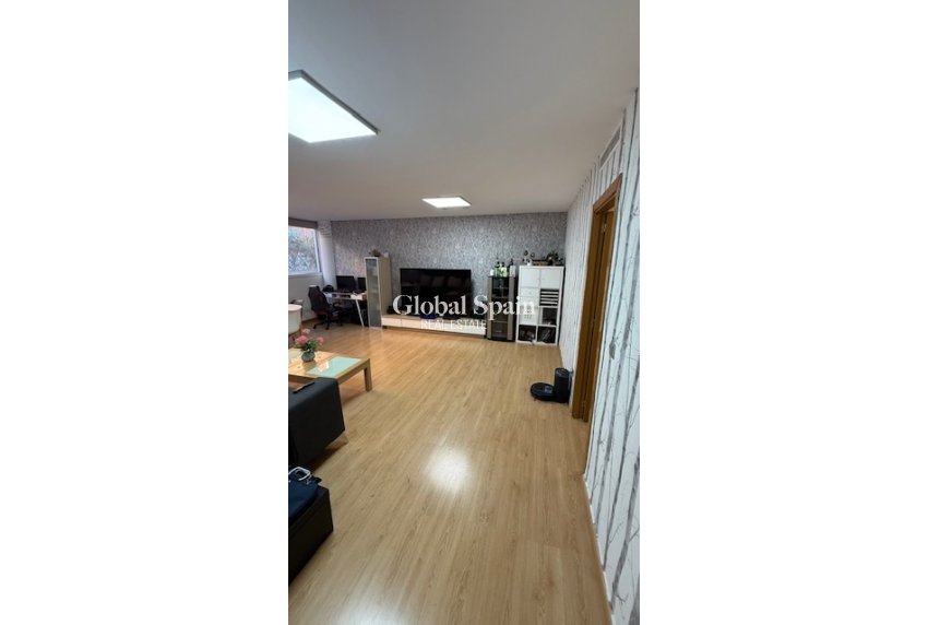 Resale - APARTMENT -
ALICANTE - Costa Blanca