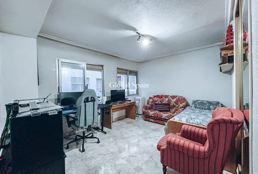 Resale - APARTMENT -
ALICANTE - Costa Blanca