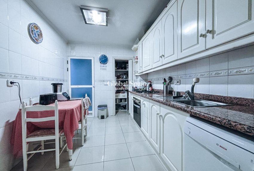 Resale - APARTMENT -
ALICANTE - Costa Blanca