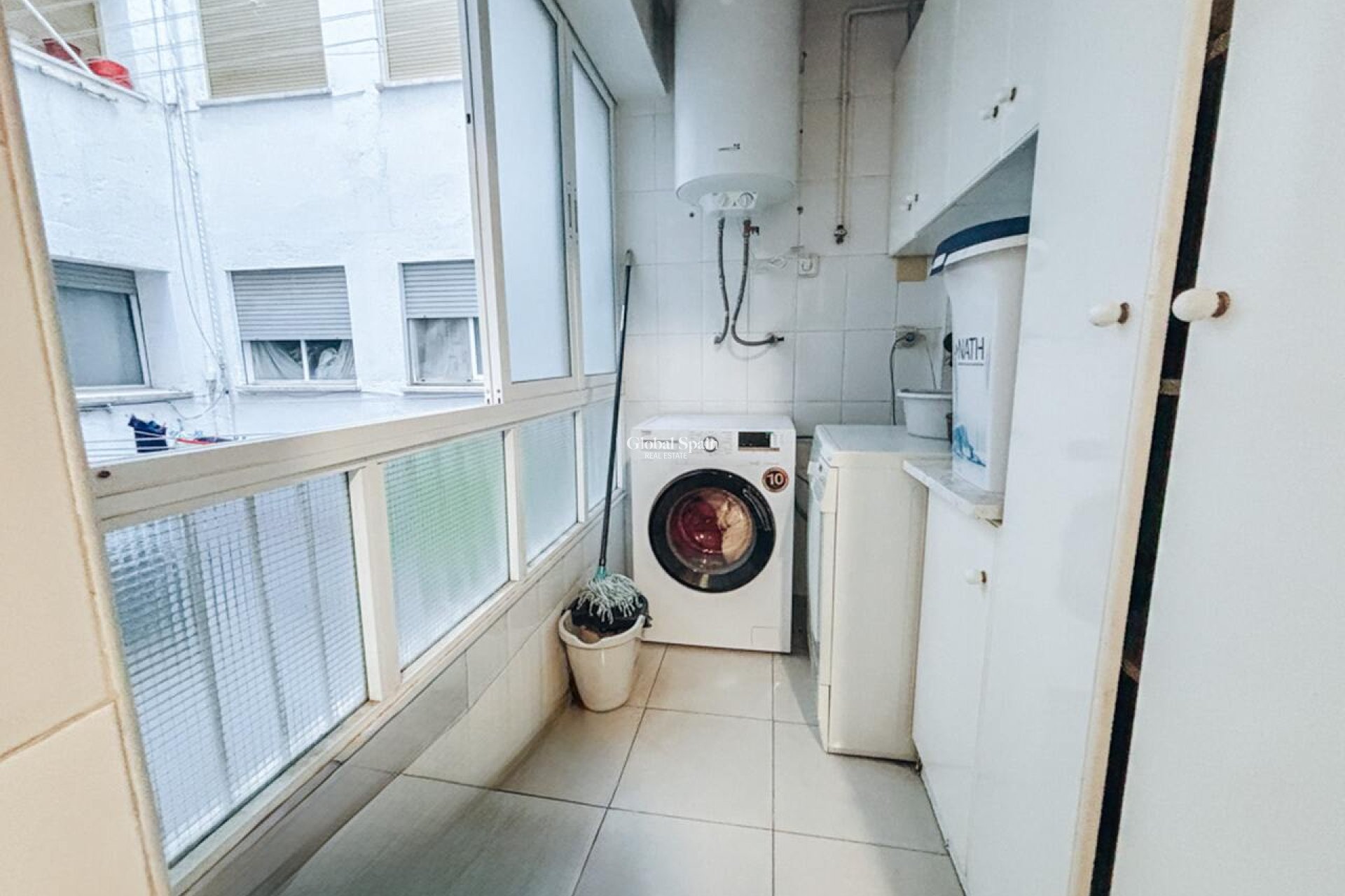 Resale - APARTMENT -
ALICANTE - Costa Blanca