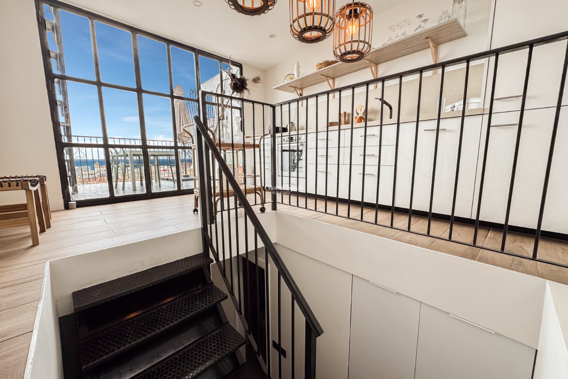 Resale - APARTMENT -
ALICANTE - Costa Blanca