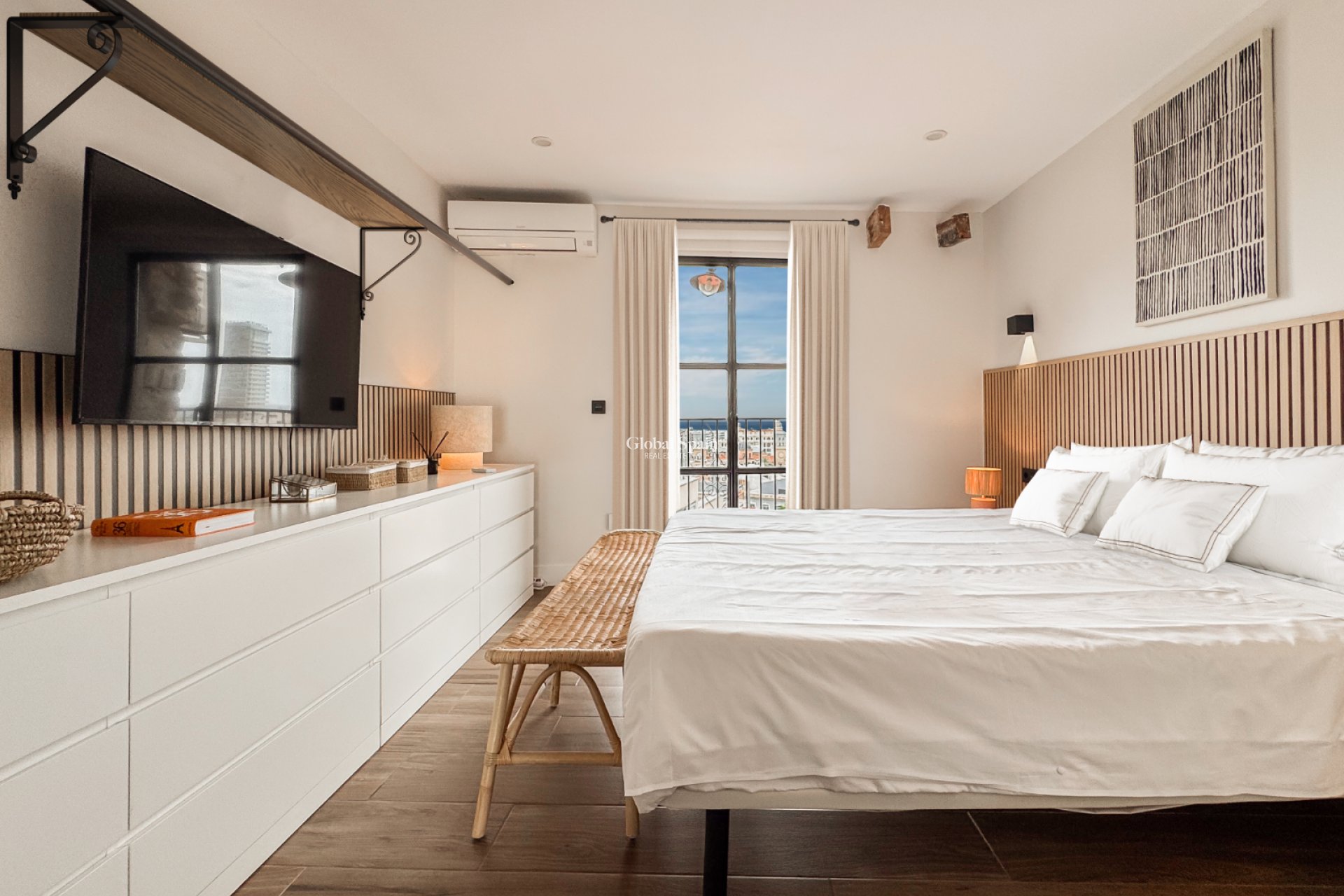 Resale - APARTMENT -
ALICANTE - Costa Blanca