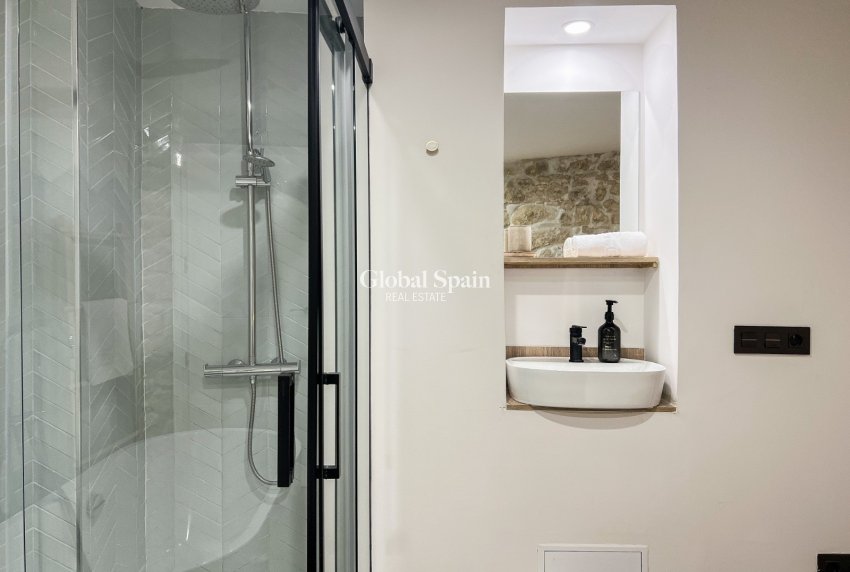 Resale - APARTMENT -
ALICANTE - Costa Blanca