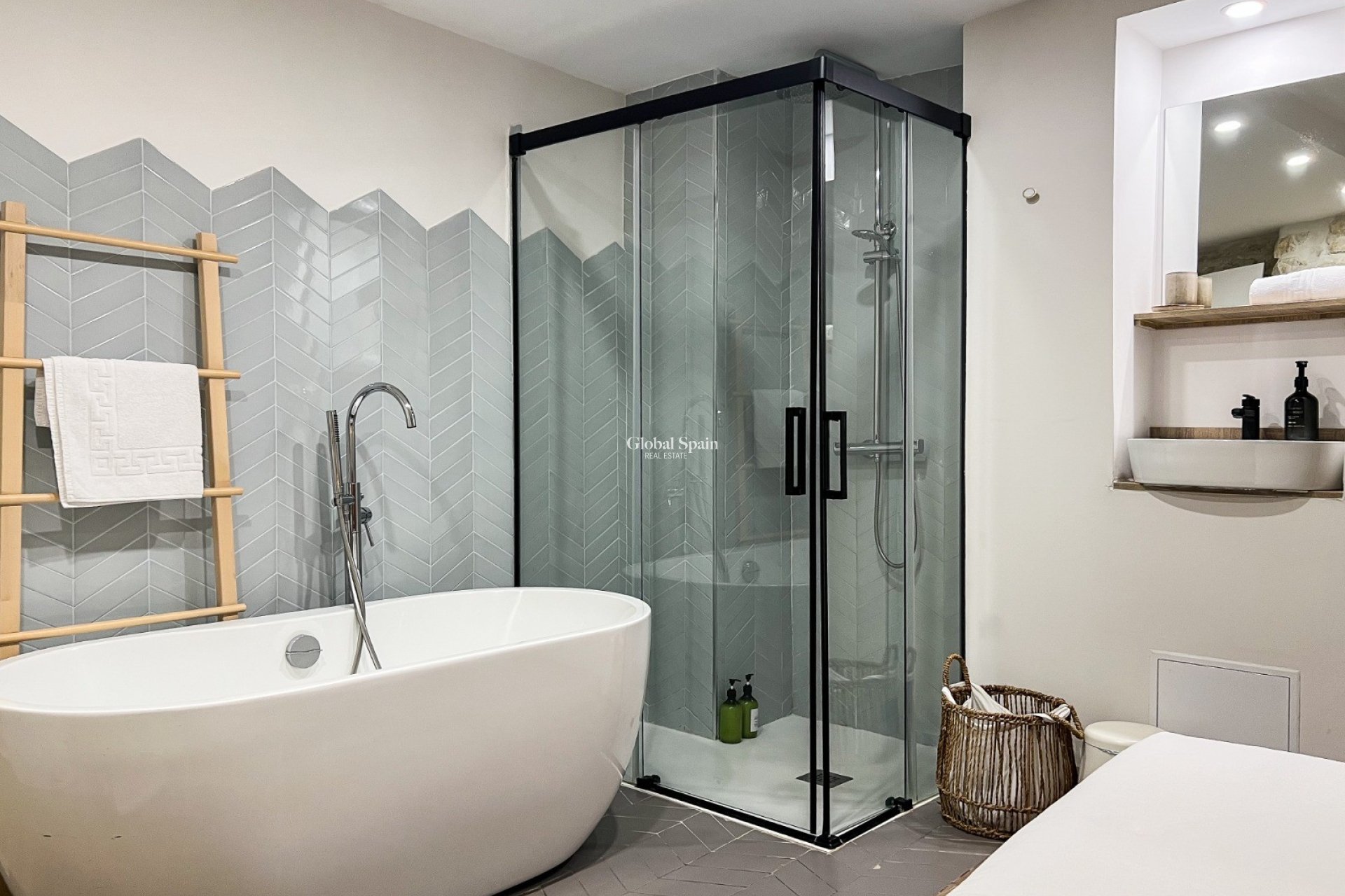 Resale - APARTMENT -
ALICANTE - Costa Blanca