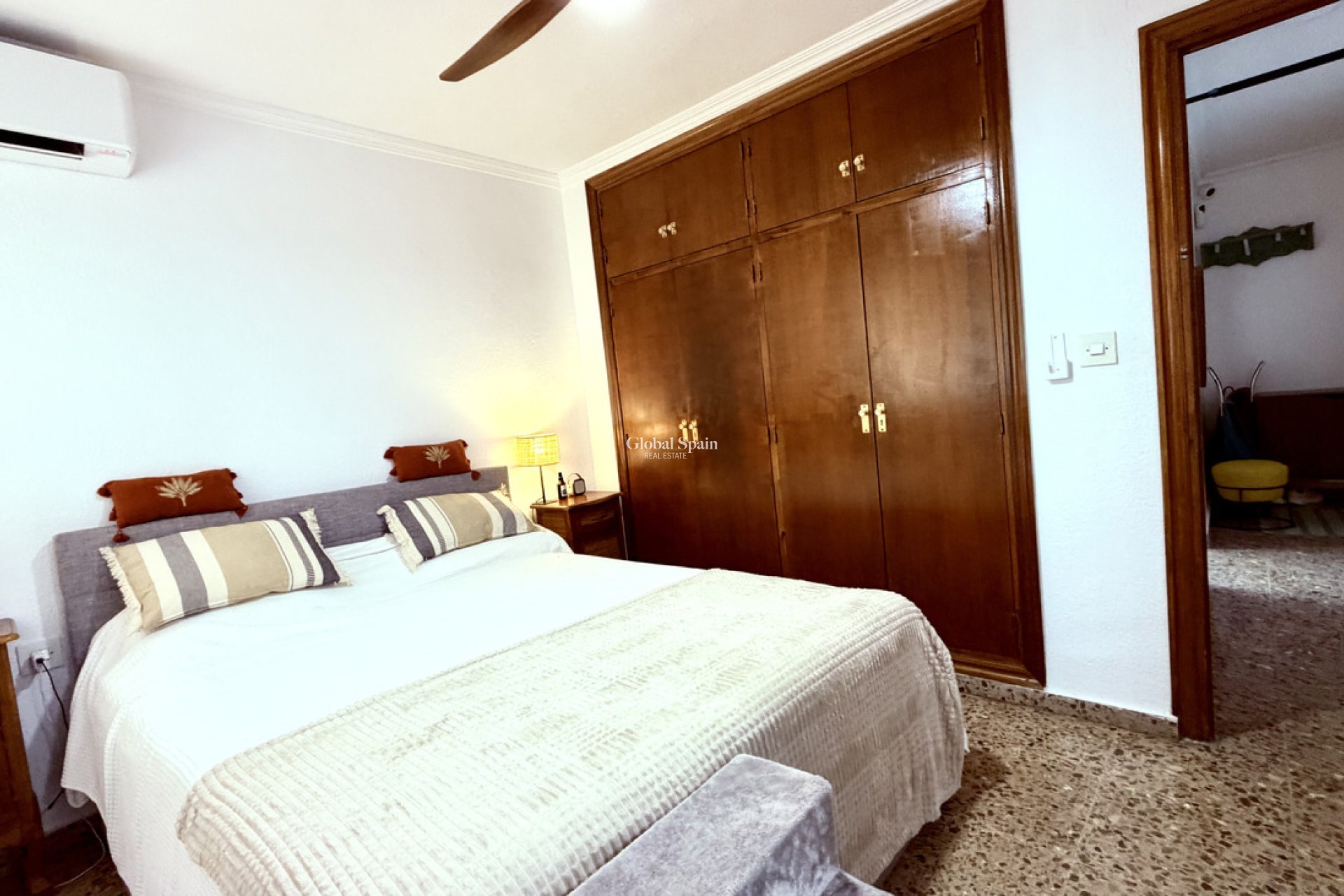 Resale - APARTMENT -
ALICANTE - Costa Blanca