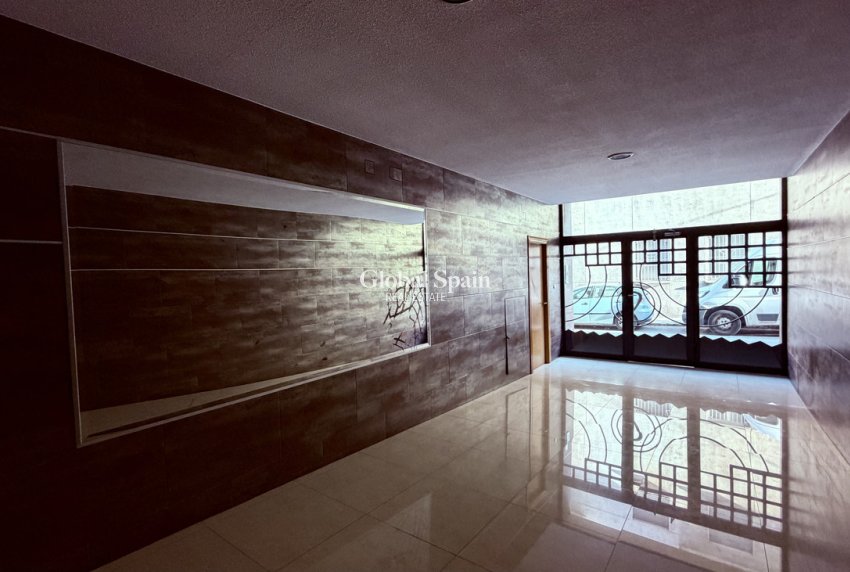 Resale - APARTMENT -
ALICANTE - Costa Blanca