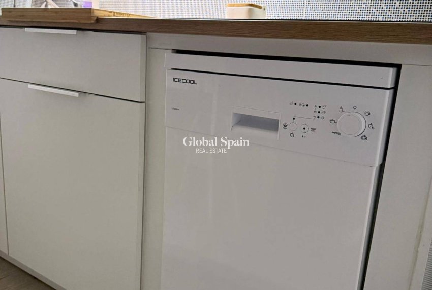 Resale - APARTMENT -
ALICANTE - La Creu Del Grau