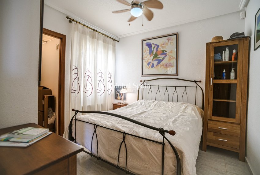 Resale - APARTMENT -
ALICANTE - La Florida