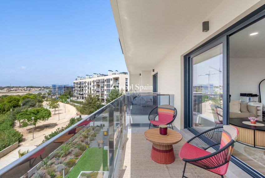 Resale - Apartment -
ALICANTE - San Agustín-PAU 2