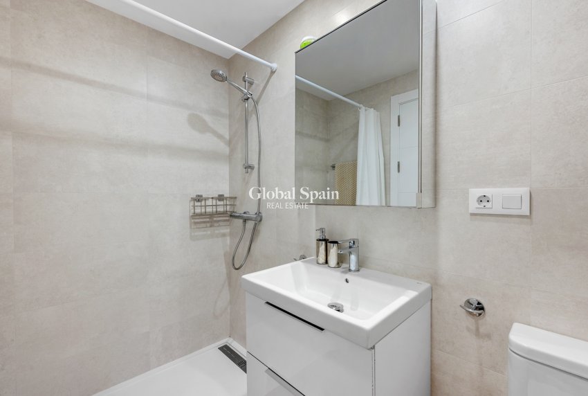 Resale - Apartment -
ALICANTE - San Agustín-PAU 2