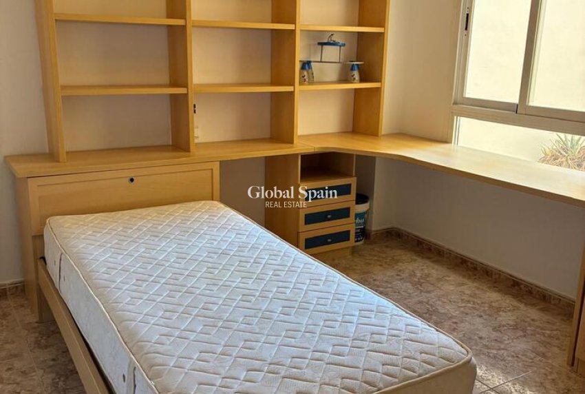 Resale - APARTMENT -
ALMORADÍ - Costa Blanca