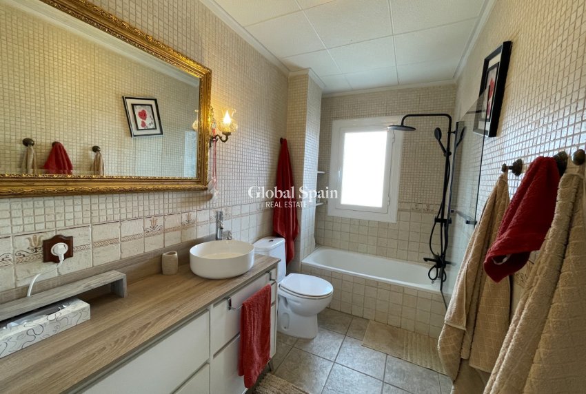 Resale - APARTMENT -
ALMORADÍ - Inland