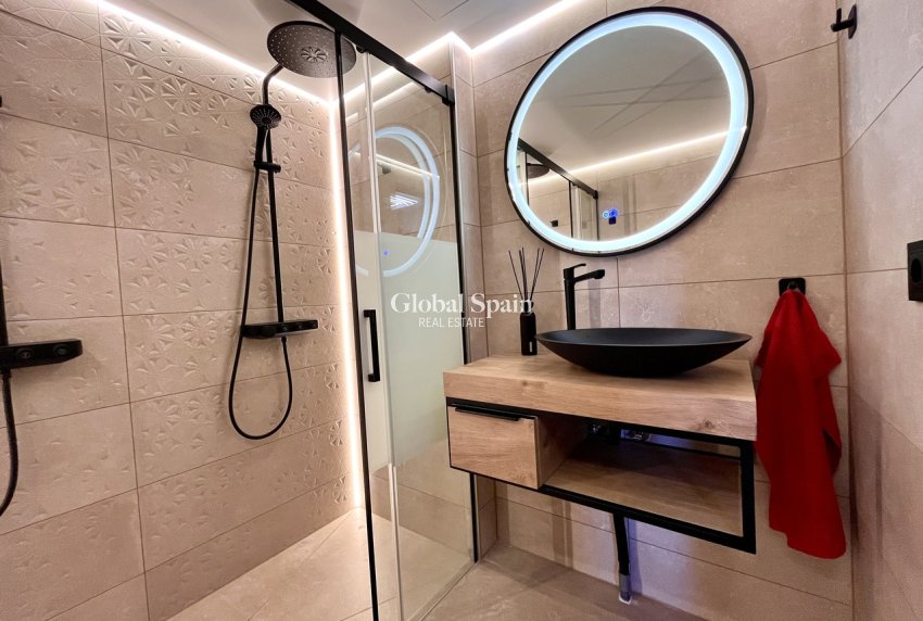 Resale - APARTMENT -
ALMORADÍ - Inland