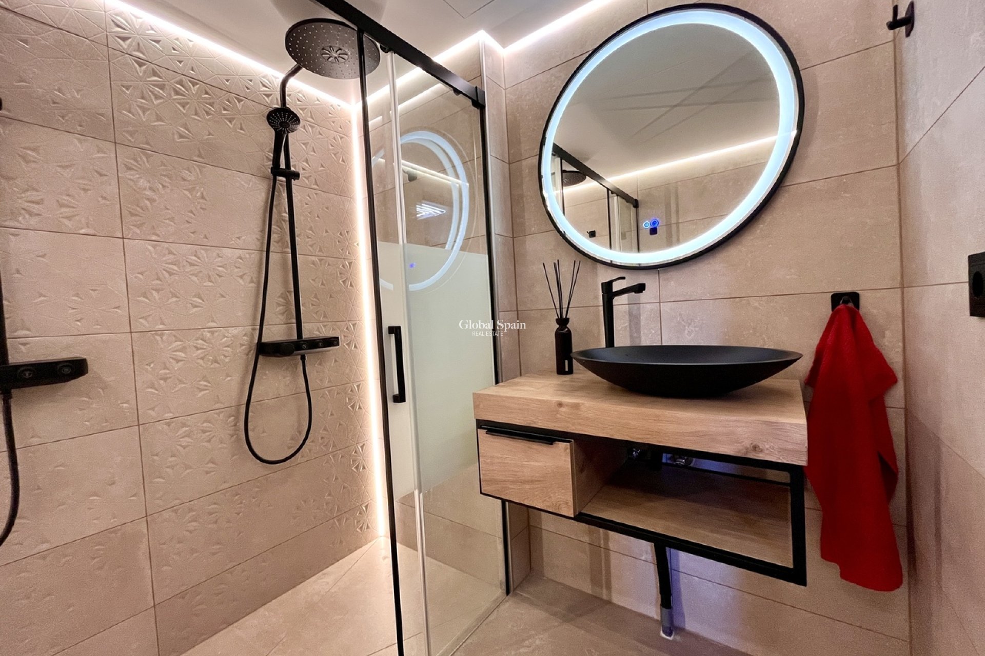 Resale - APARTMENT -
ALMORADÍ - Inland