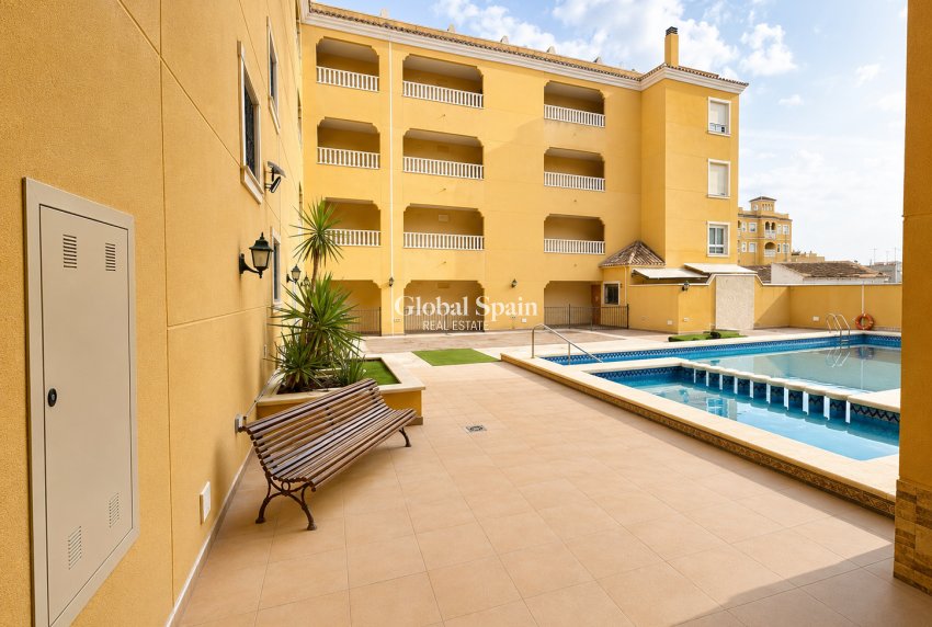 Resale - APARTMENT -
ALMORADÍ - Inland