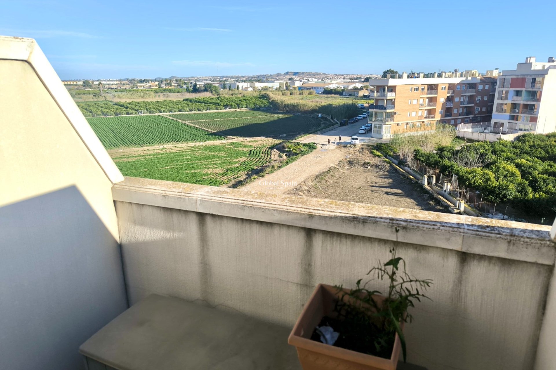 Resale - APARTMENT -
ALMORADÍ - Inland