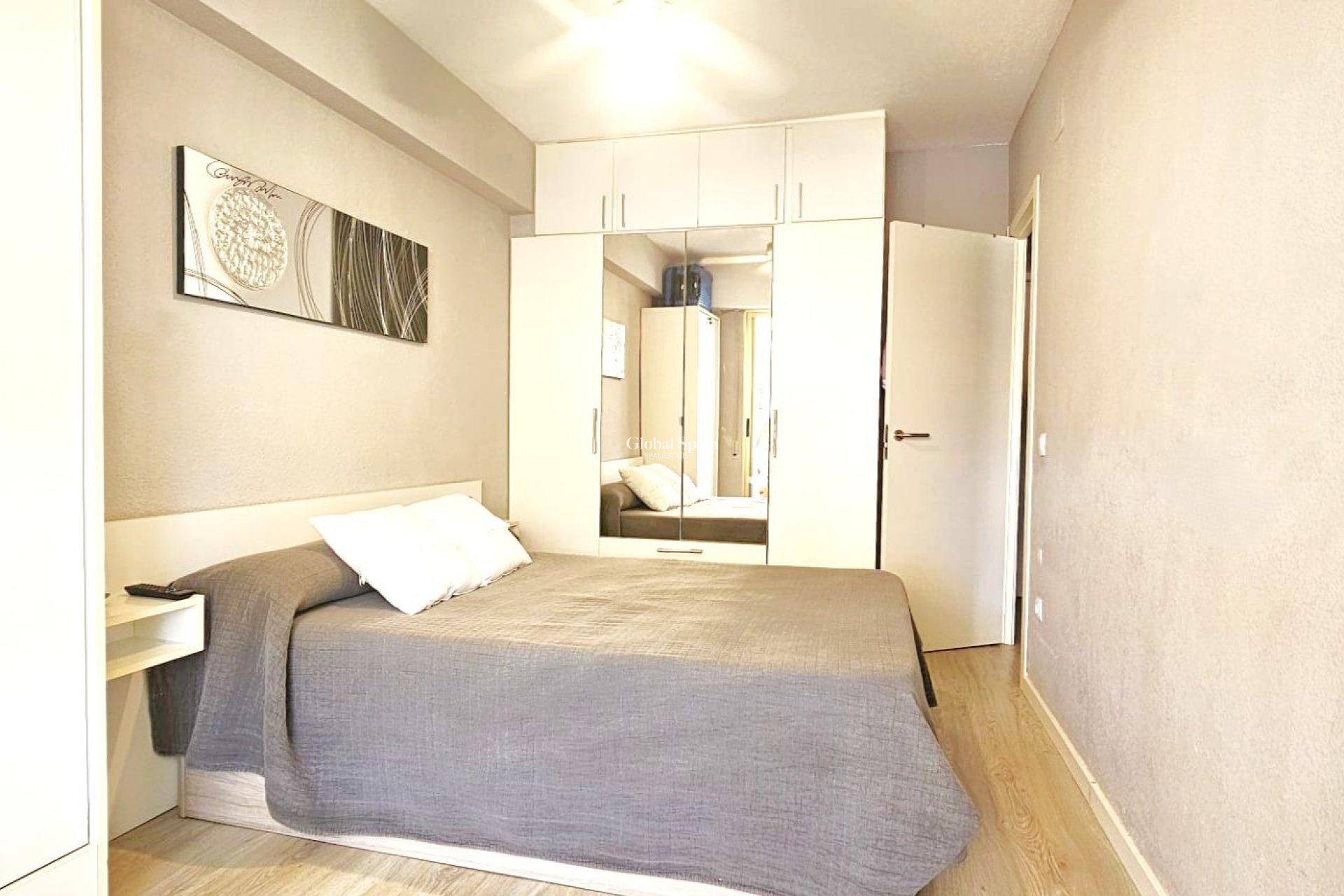 Resale - APARTMENT -
BENIDORM - Benidorm