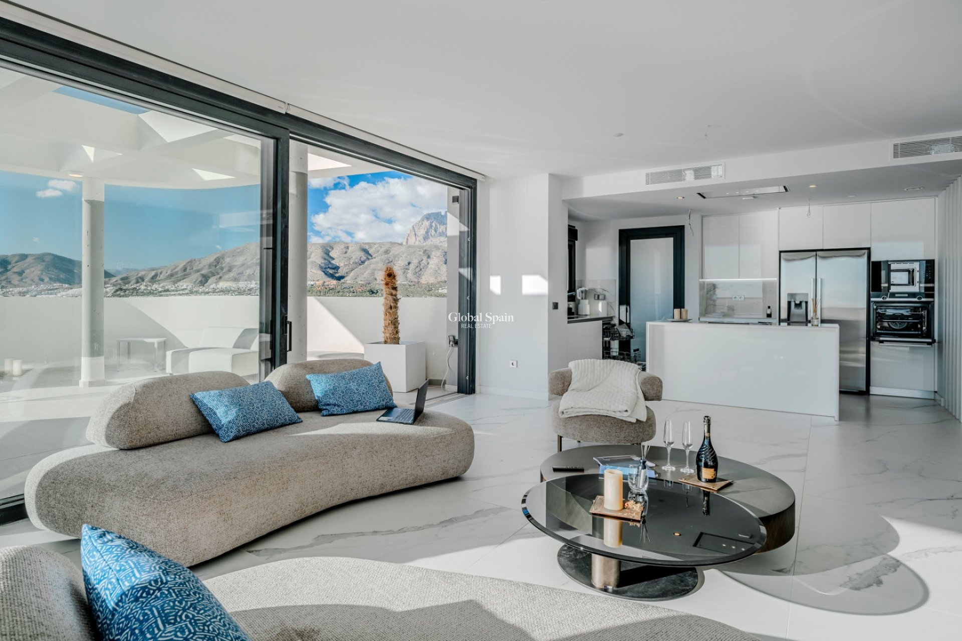 Resale - Apartment -
BENIDORM - Benidorm