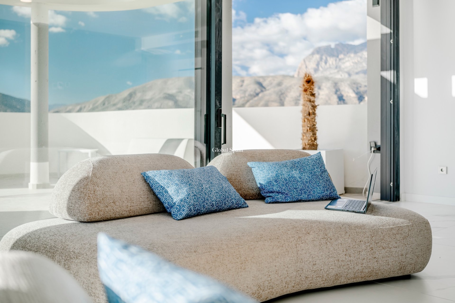 Resale - Apartment -
BENIDORM - Benidorm