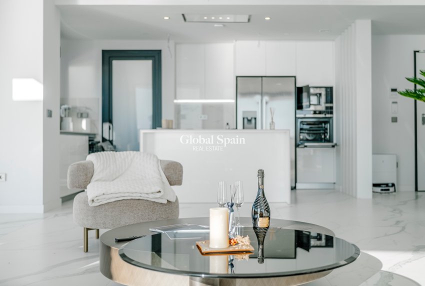 Resale - Apartment -
BENIDORM - Benidorm