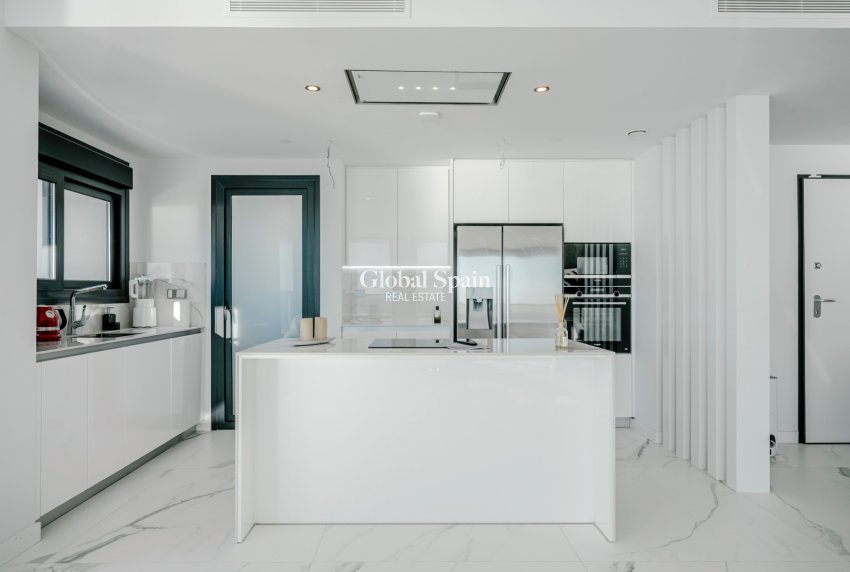 Resale - Apartment -
BENIDORM - Benidorm