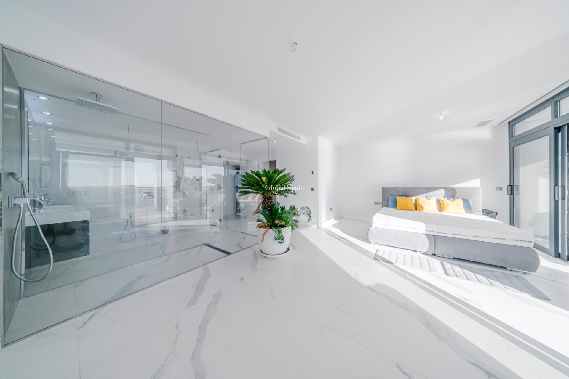 Resale - Apartment -
BENIDORM - Benidorm