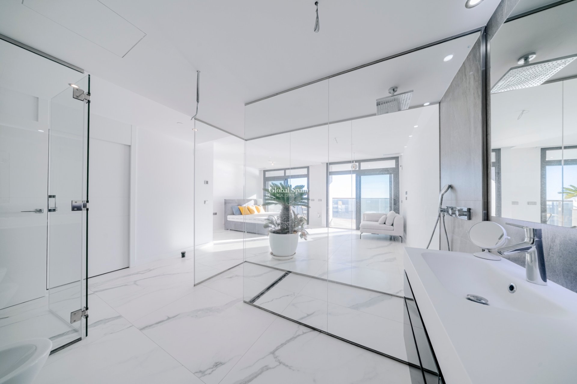 Resale - Apartment -
BENIDORM - Benidorm