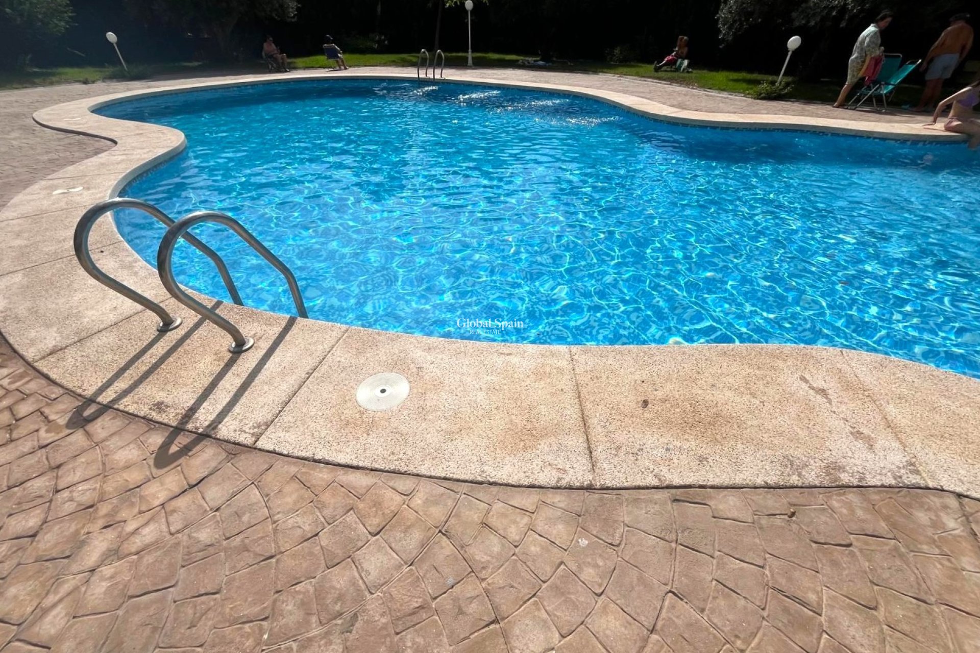 Resale - Apartment -
BENIDORM - Centro